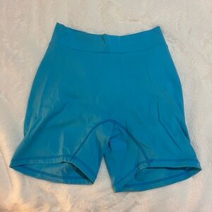 Women’s exercise shorts with butt enhancer